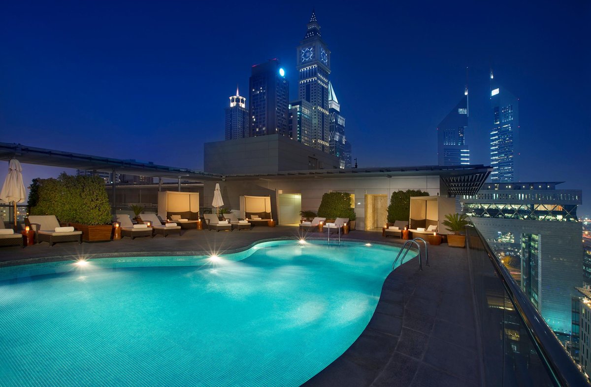 The Ritz-Carlton, Dubai International Financial Centre Pool: Pictures ...