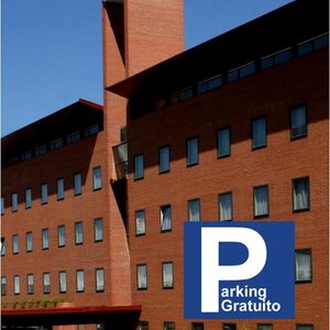 PARKING EXTERIOR GRATUITO