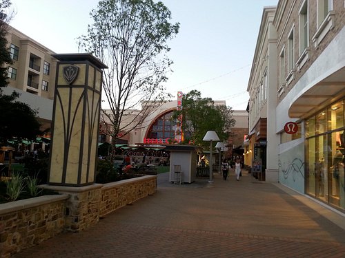 Sky City: Retail History: North Point Mall: Alpharetta, GA