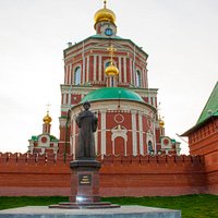 Памятник Фёдору Иоанновичу