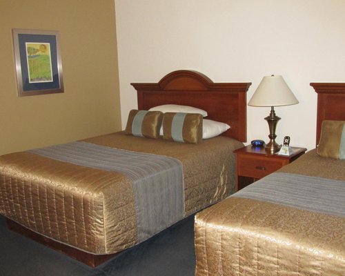 SCENIC SHORE INN - Prices & Motel Reviews (Algoma, WI)