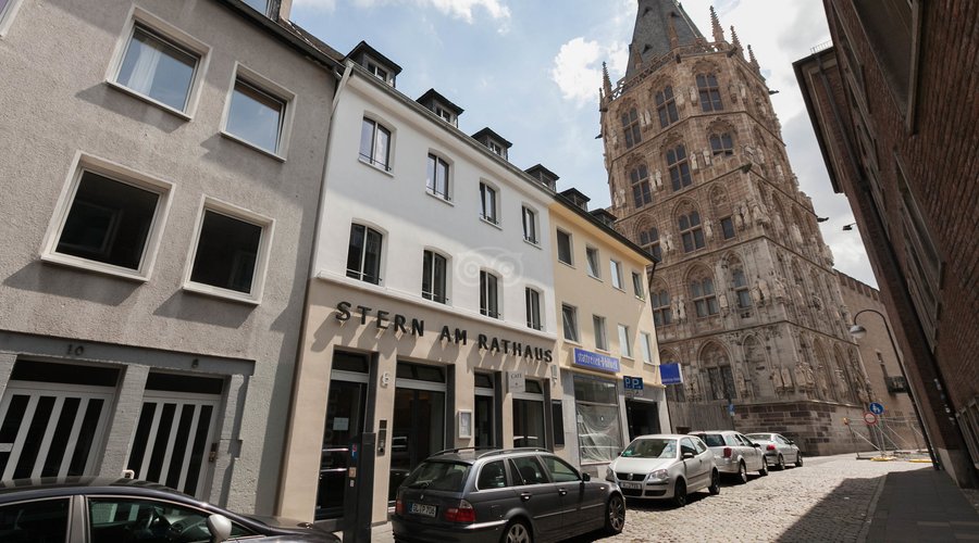 Street at the Stern am Rathaus