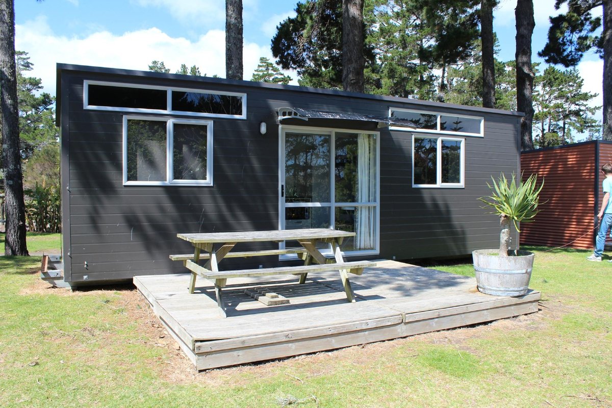 Ahipara Holiday Park Kitchenettes: Pictures & Reviews - Tripadvisor