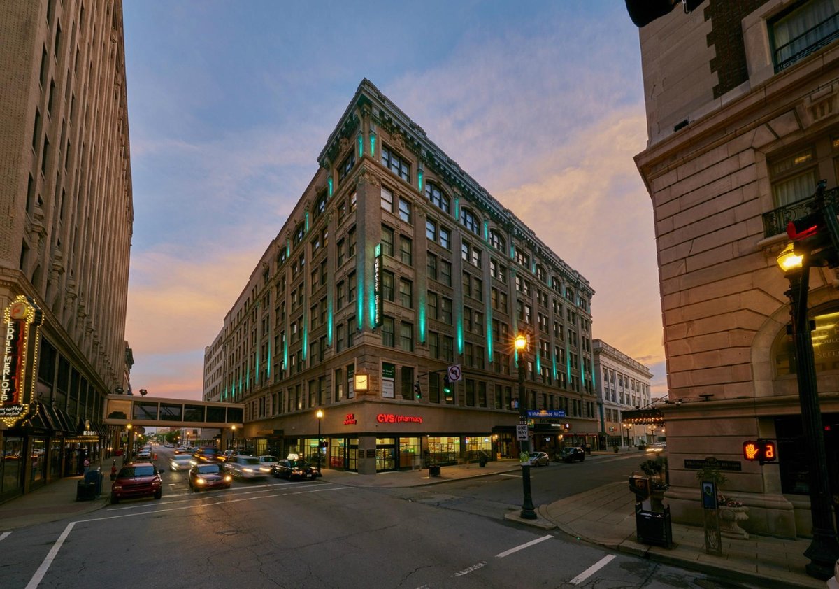 Trap house hotel - Review of Super 8 by Wyndham Louisville Airport,  Louisville, KY - Tripadvisor