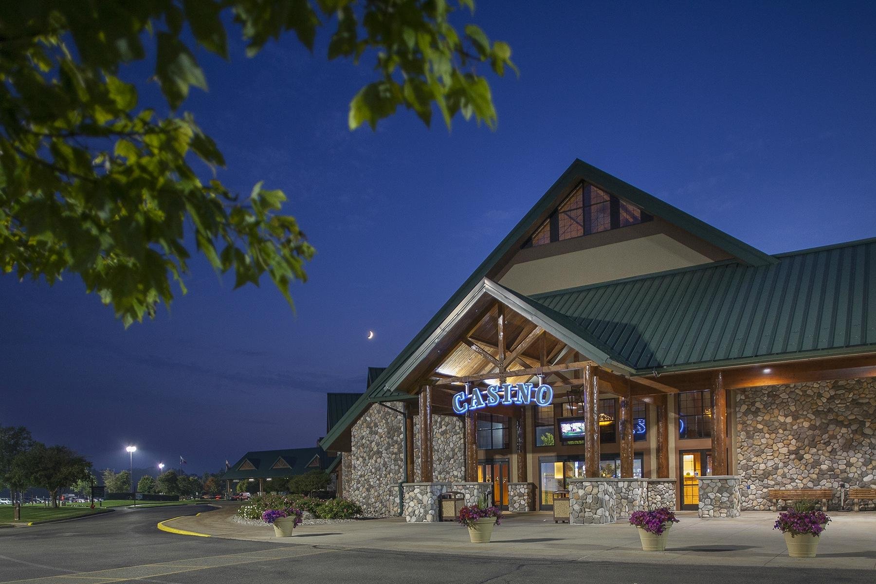 Escape To Paradise: Michigan’s Little River Casino Resort – Where Fun Never Stops!