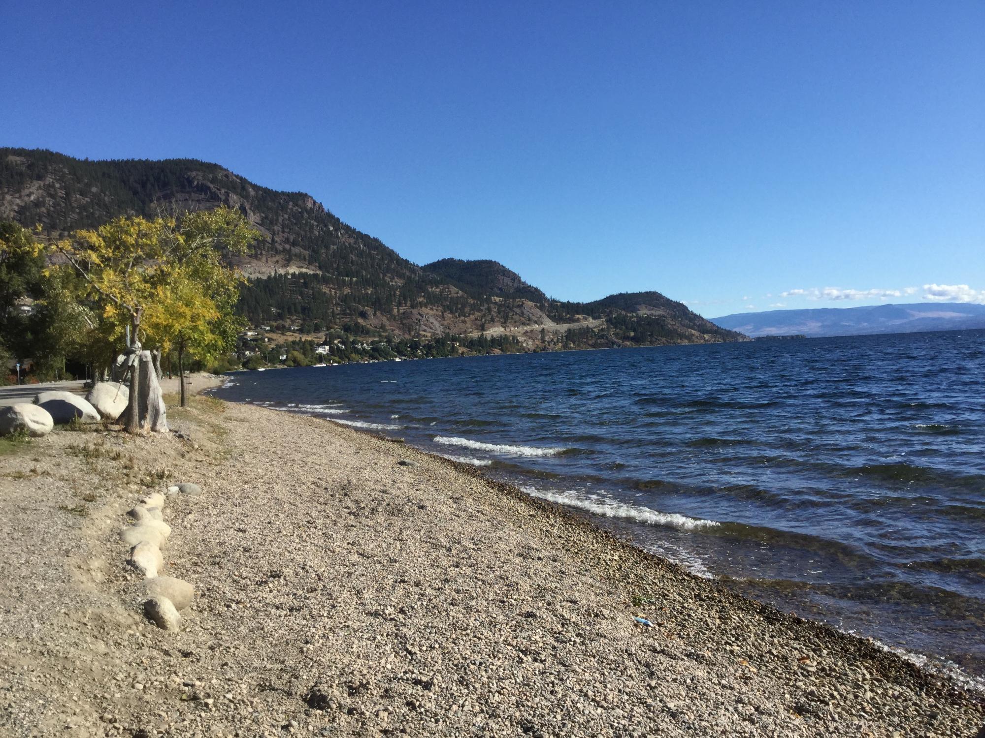 OKANAGAN BREEZE B&B (Peachland, Canada) - Foto's En Reviews - Tripadvisor