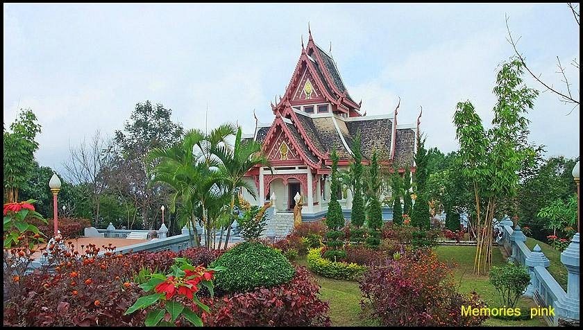 Wat Santikhiri Temple image