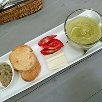 手作りスイーツも美味しいです!