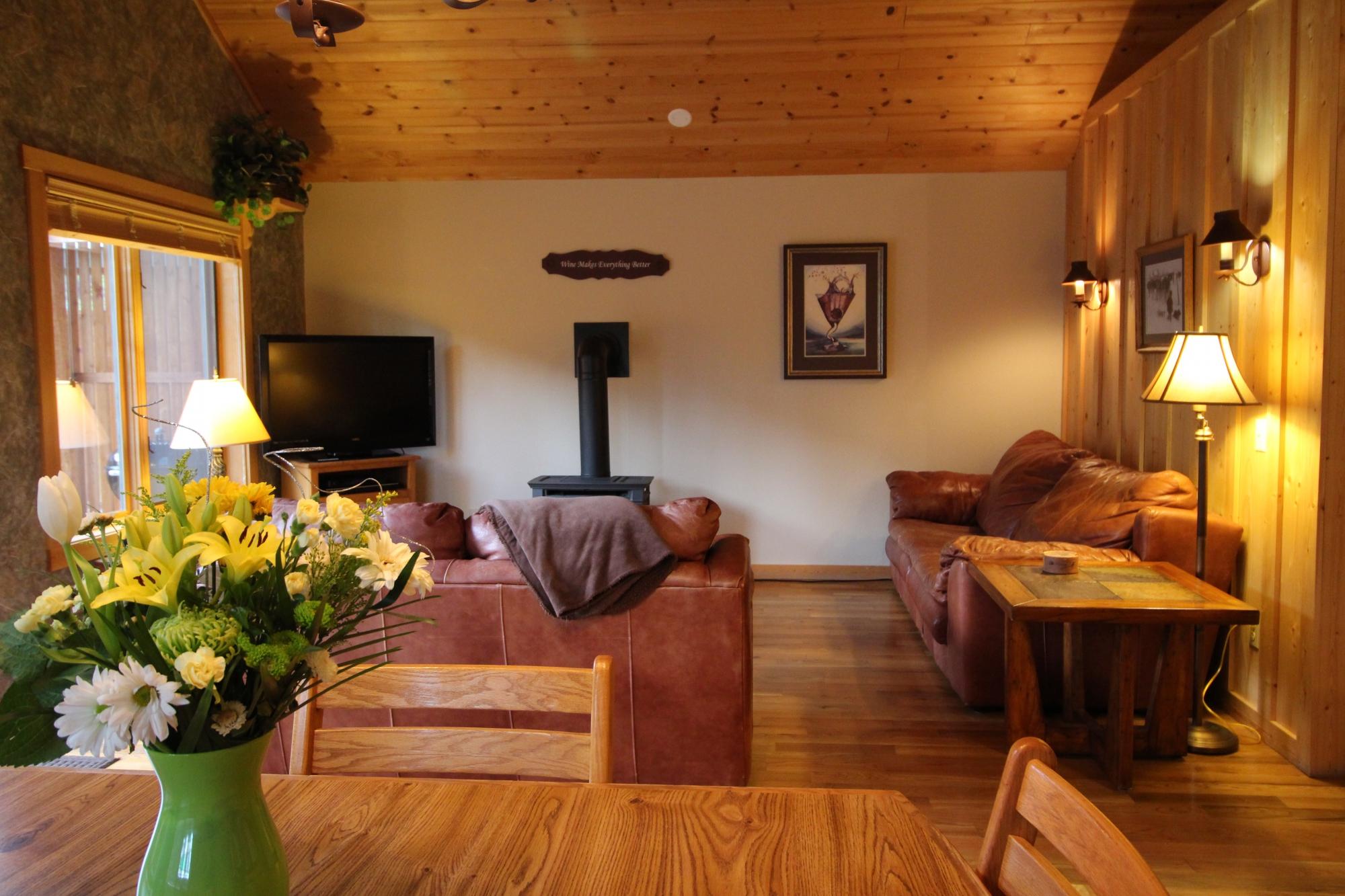 Hotel photo 7 of River's Edge Resort.