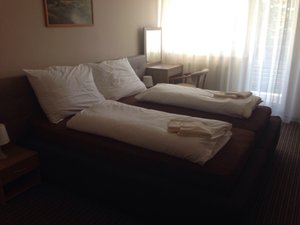 Room & Suite