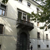 Facciata vista dalla Roggia di v. Zanon nei pressi de