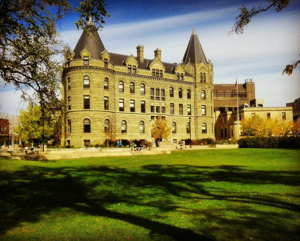 University of Winnipeg - ATUALIZADO 2022 O que saber antes de ir ...