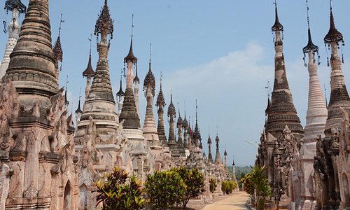 Mway Taw Kat Khu Pagodas, Southern Shan State