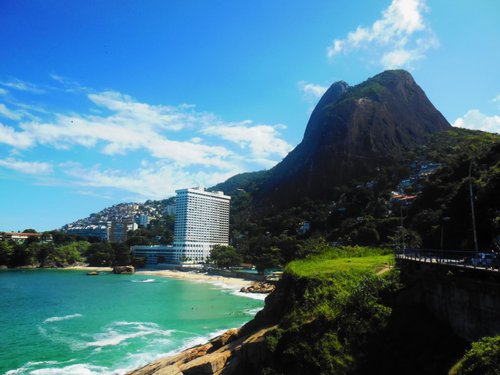 Premium Photo  Yacht club in urca bay of rio de janeiro and christ the  redeemer between the clouds leaning out