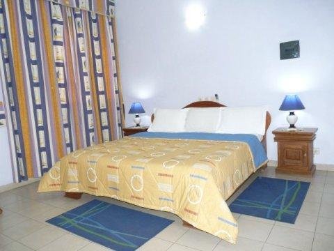 RESIDENCE VANESTELLE - Prices & Hotel Reviews (Abidjan, Africa)