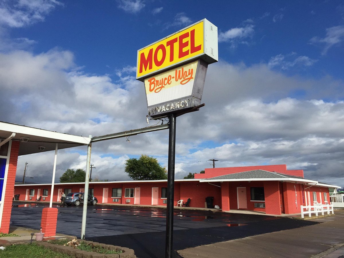 Panguitch Motels with Vintage Charm