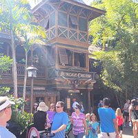 Jungle Cruise entrance