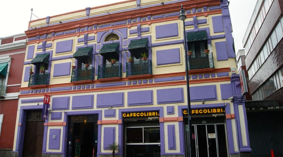 Fachada de El Hotelito
