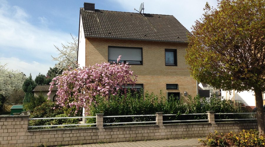 Frontansicht Gästehaus Peterhoff