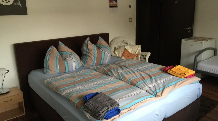 4-Bettzimmer