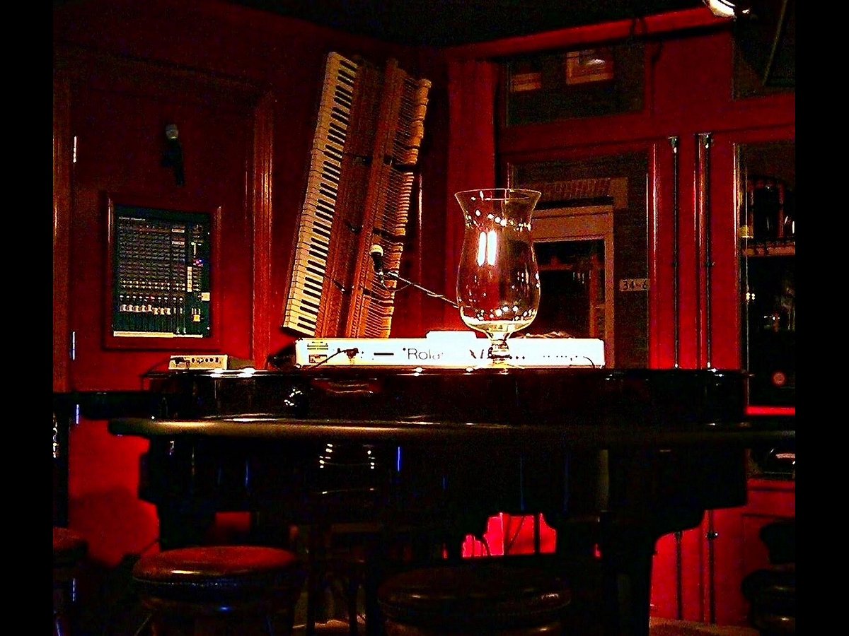 Pianobar Maxim - All You Need to Know BEFORE You Go (with Photos)
