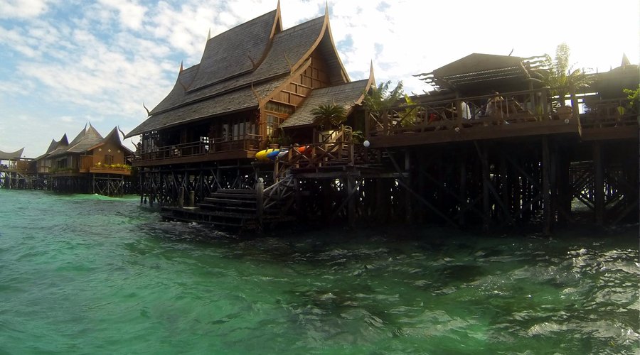 Arriving at the resort from one of our dive trips