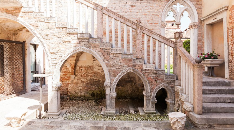 Courtyard at the Palazzo Contarini della Porta di Ferro