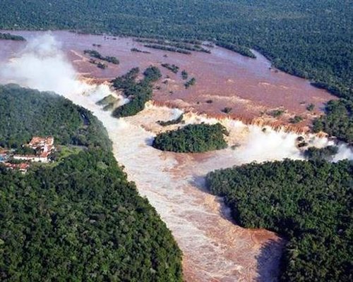 Vem dar uma volta pelo Centro de Foz do Iguaçu com a Carreta da