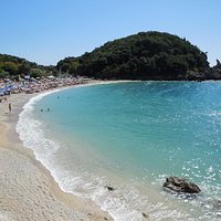 Sarakiniko beach north of Parga