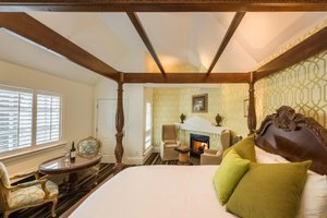 Room & Suite