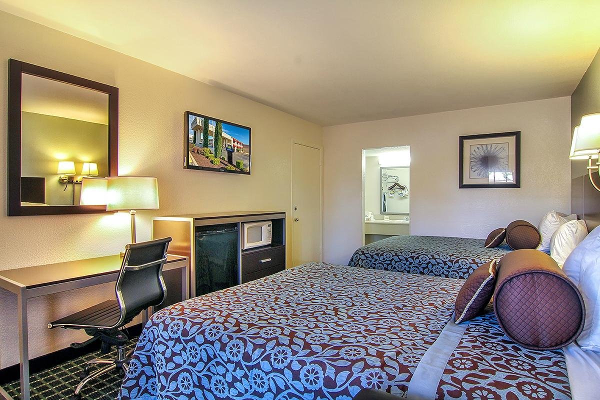 Days Inn by Wyndham Market Center Dallas Love Field by null