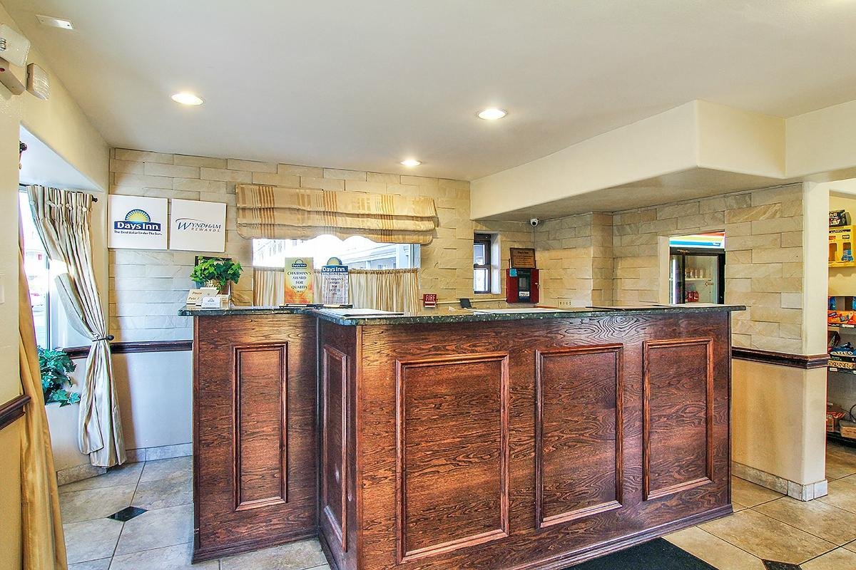 Days Inn by Wyndham Market Center Dallas Love Field by null