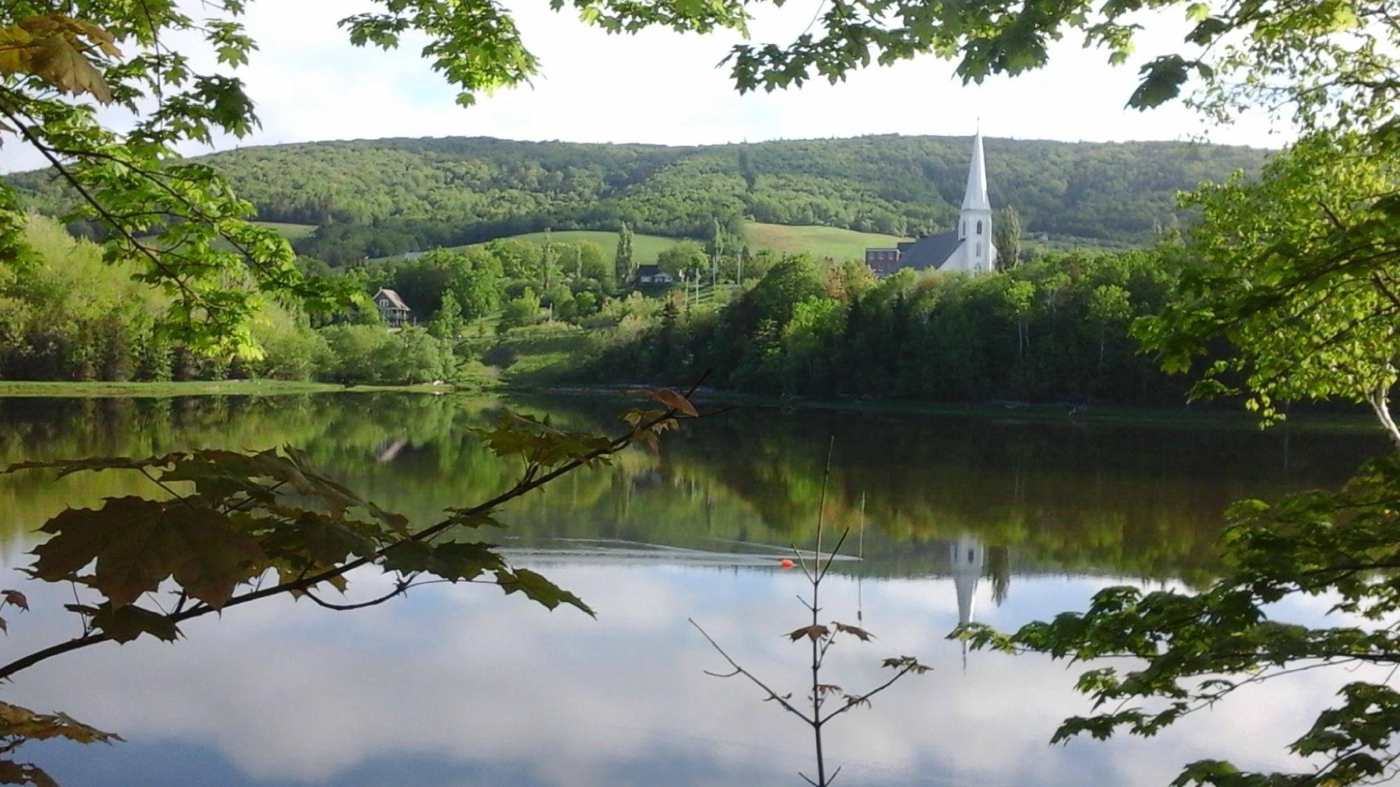 Duncreigan Country Inn of Mabou by null