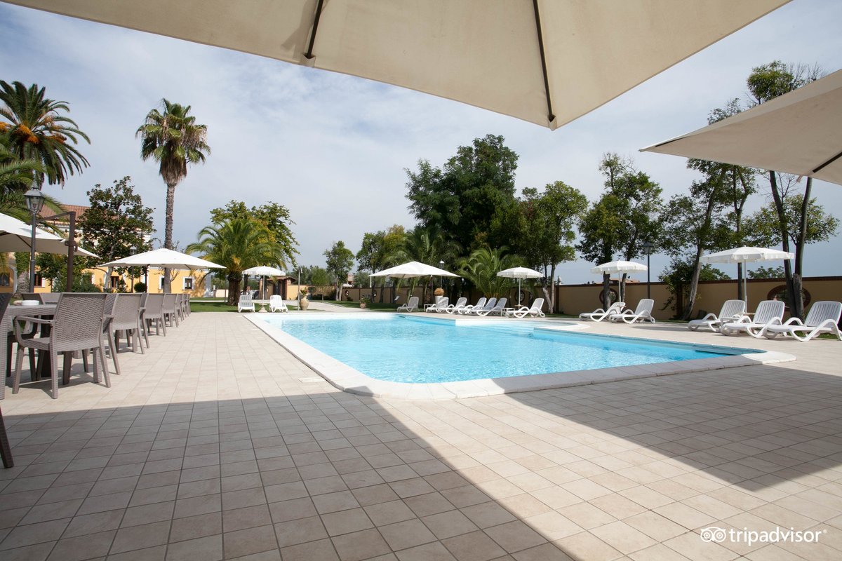 Villa Fiorita Hotel Pool: Pictures & Reviews - Tripadvisor