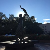 The Waving Girl Statue