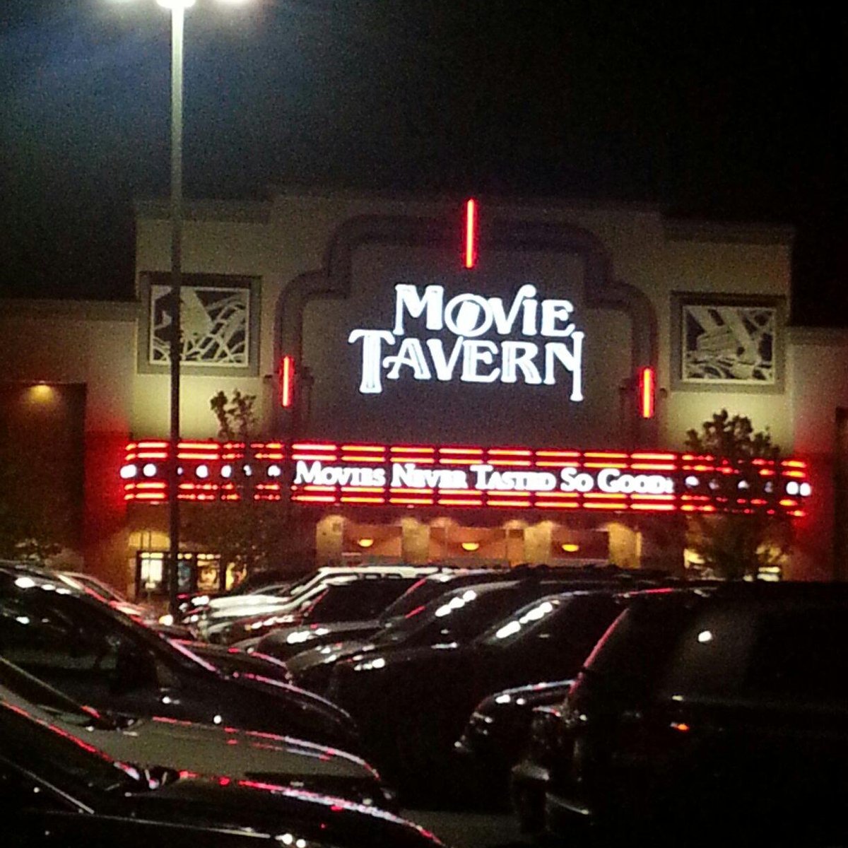 movie-tavern-roswell-2022-what-to-know-before-you-go-with-photos