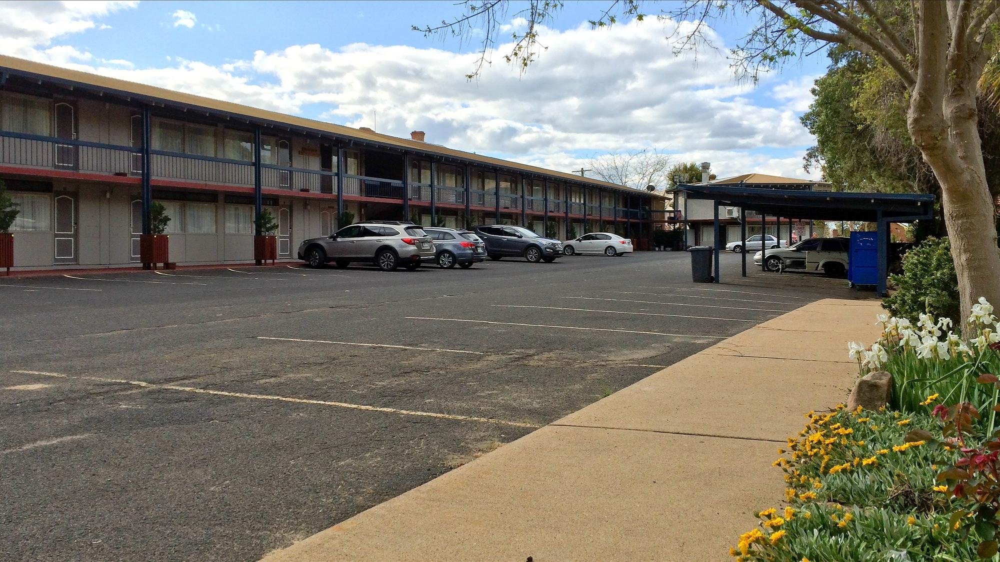 Wanderlight Motor Inn Parking: Pictures & Reviews - Tripadvisor