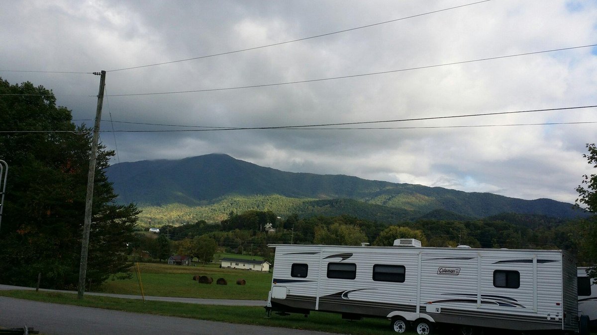 Honeysuckle Meadows RV Park Pool: Pictures & Reviews - Tripadvisor