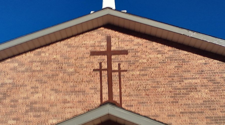 Silly thing I liked about the horseshoe was church nearby