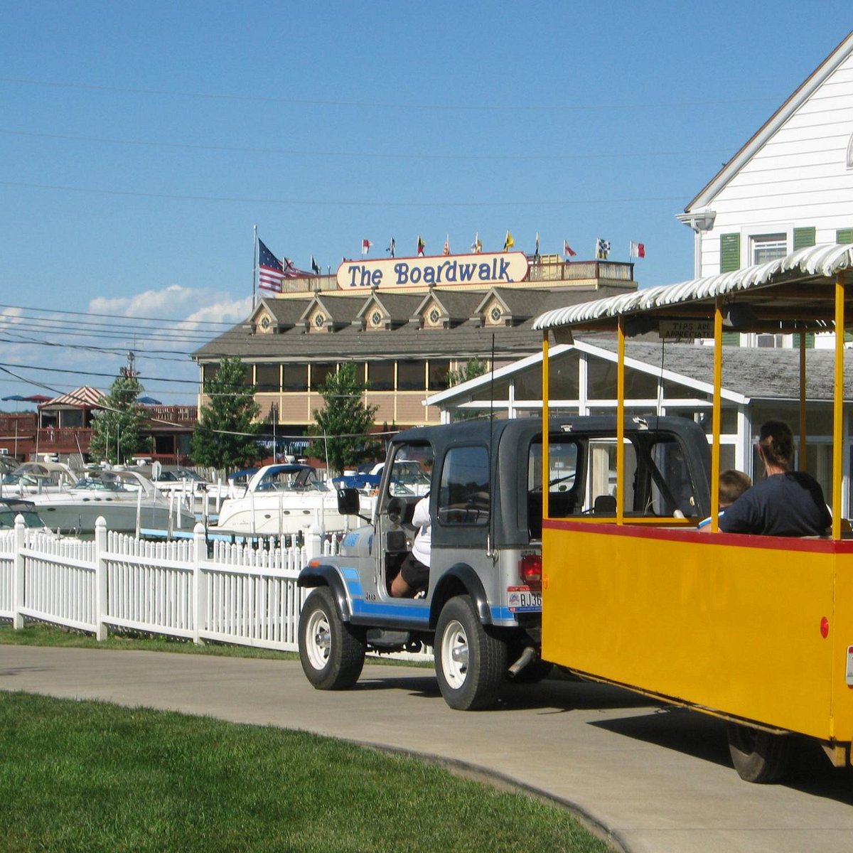 train tour put in bay