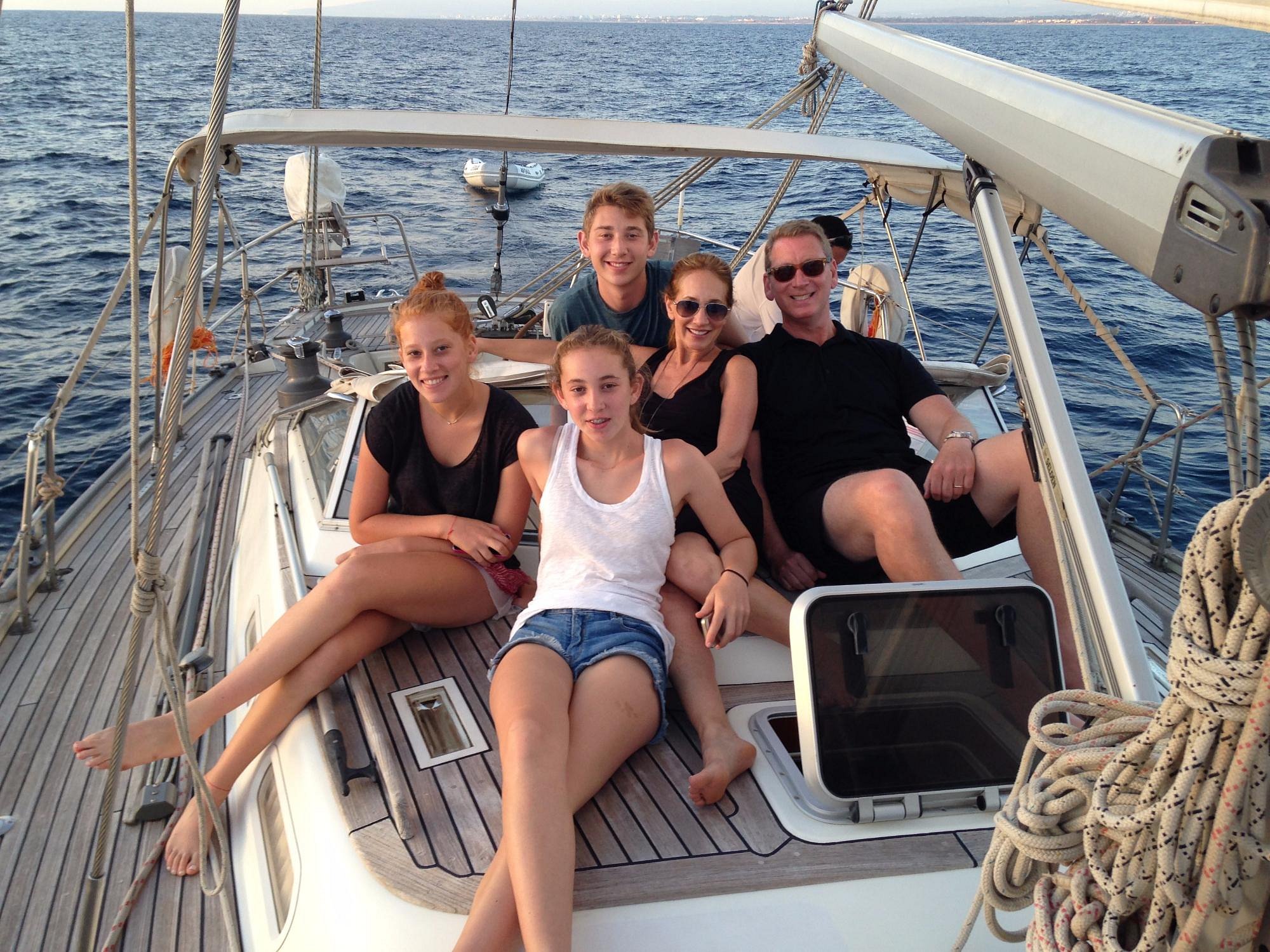 manana sailing yacht day trips