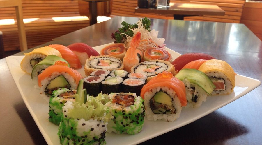 Hier gibt es die beste Sushi in der Stadt :)