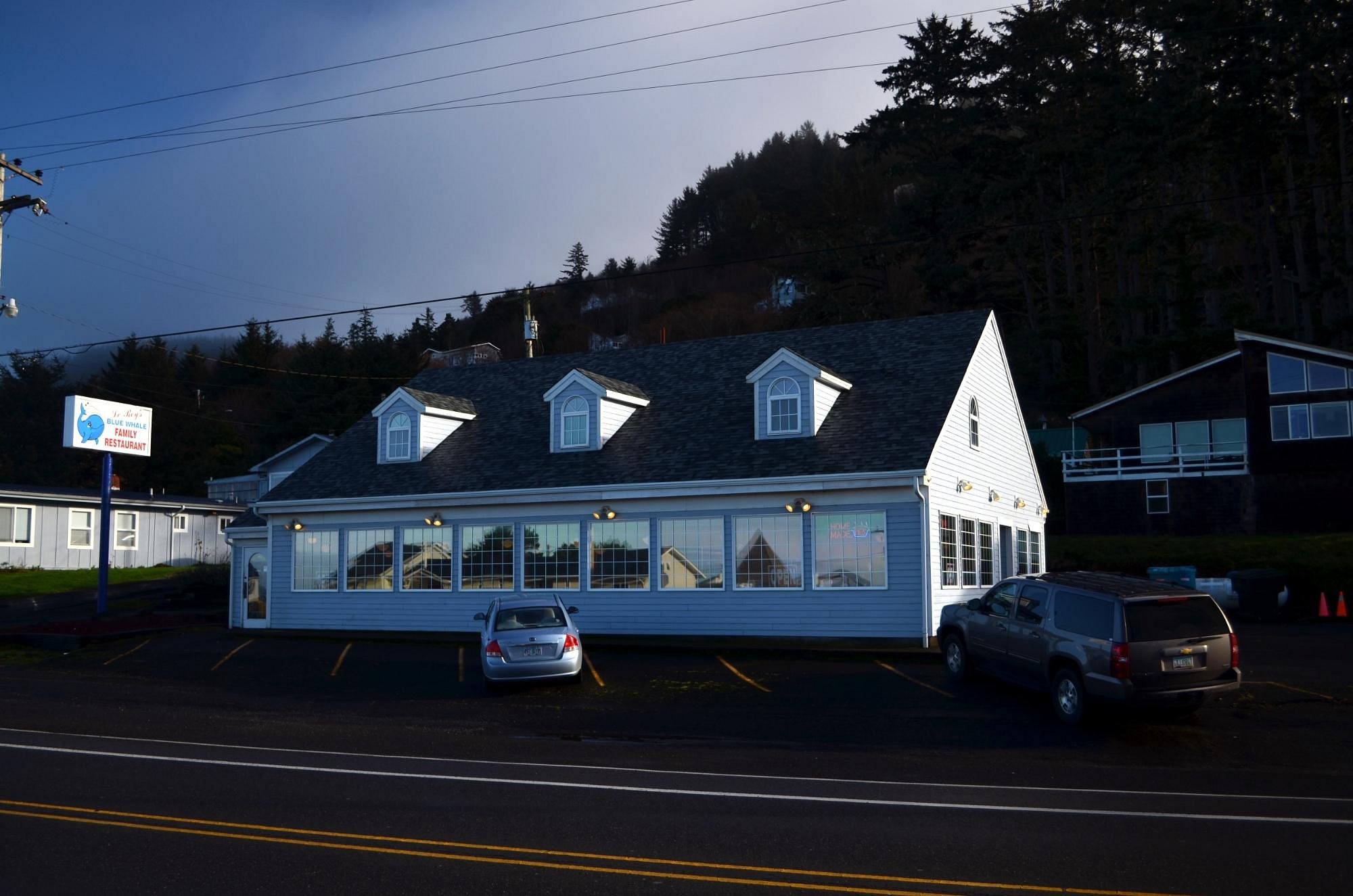 LEROY'S BLUE WHALE, Yachats - Menu, Prices & Restaurant Reviews