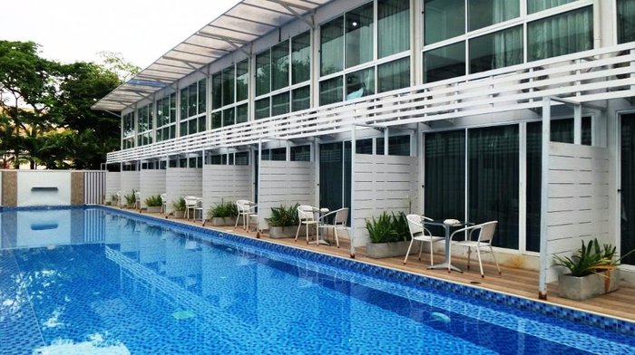 POOL HOUSE SERVICE RESIDENCE - Prices & Lodge Reviews (Bangkok, Thailand)