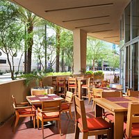 District American Kitchen & Wine Bar Patio