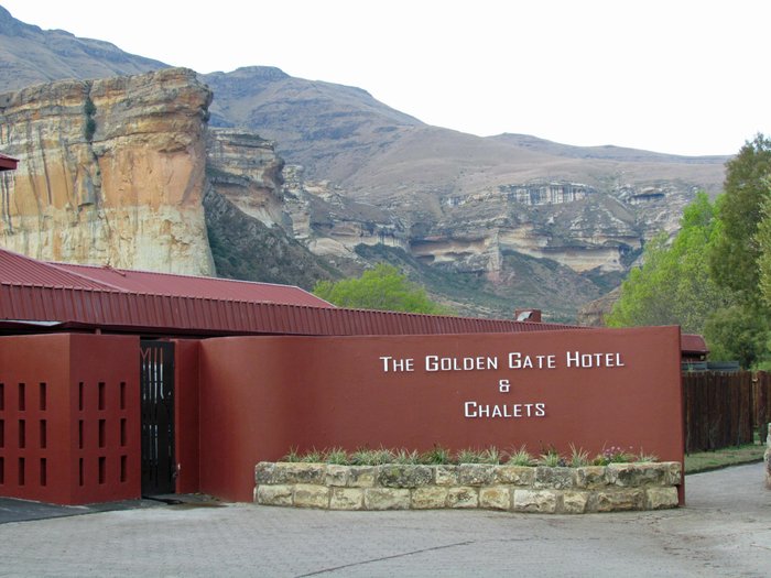 GOLDEN GATE HIGHLANDS NATIONAL PARK HIGHLANDS MOUNTAIN RETREAT (Clarens ...