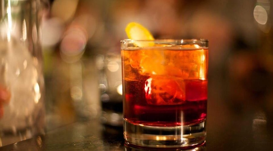 Essen und Trinken in Jena. Europäische Küche und Bar mit dem Twist Heimat und Gegenwart. Avant G