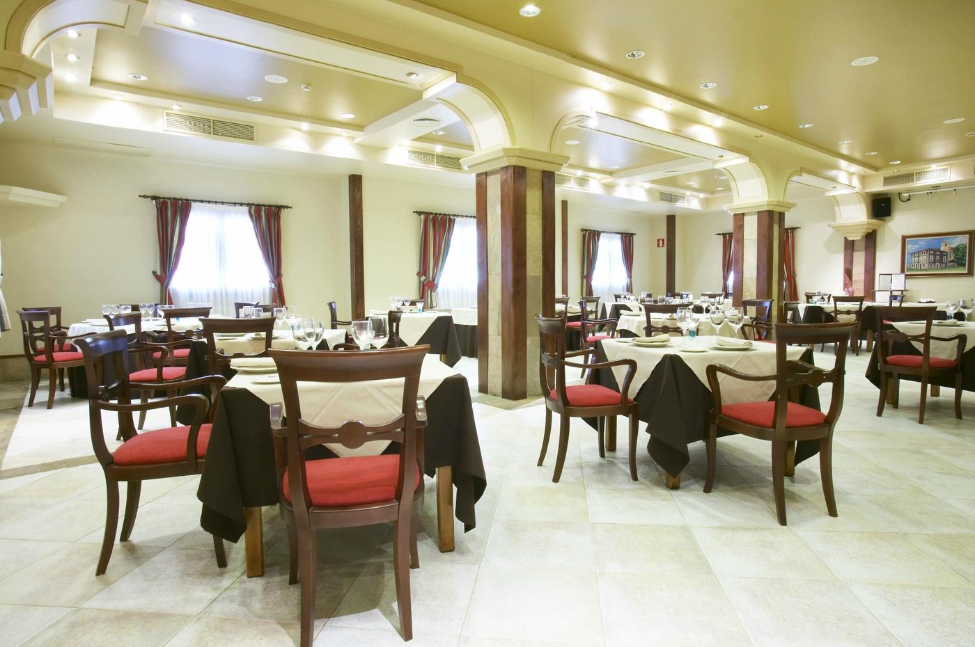 Hotel Blu Loiu Bar or Lounge: Pictures & Reviews - Tripadvisor
