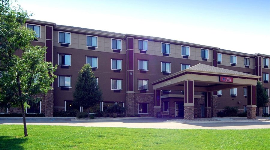 Comfort Suites