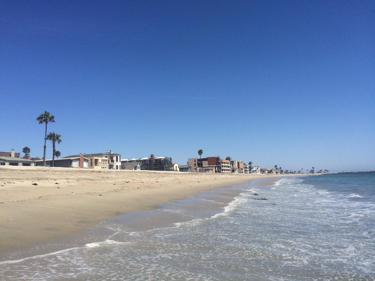 beaches to visit near disneyland